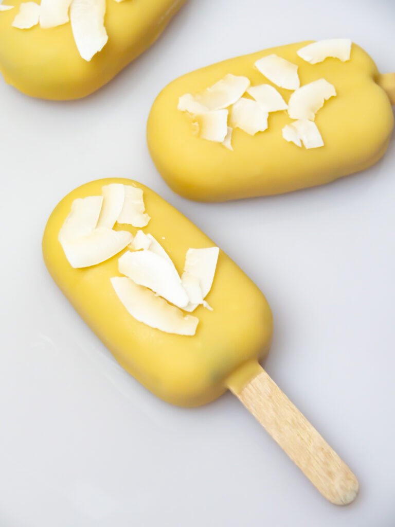 Gelato su stecco tropicale