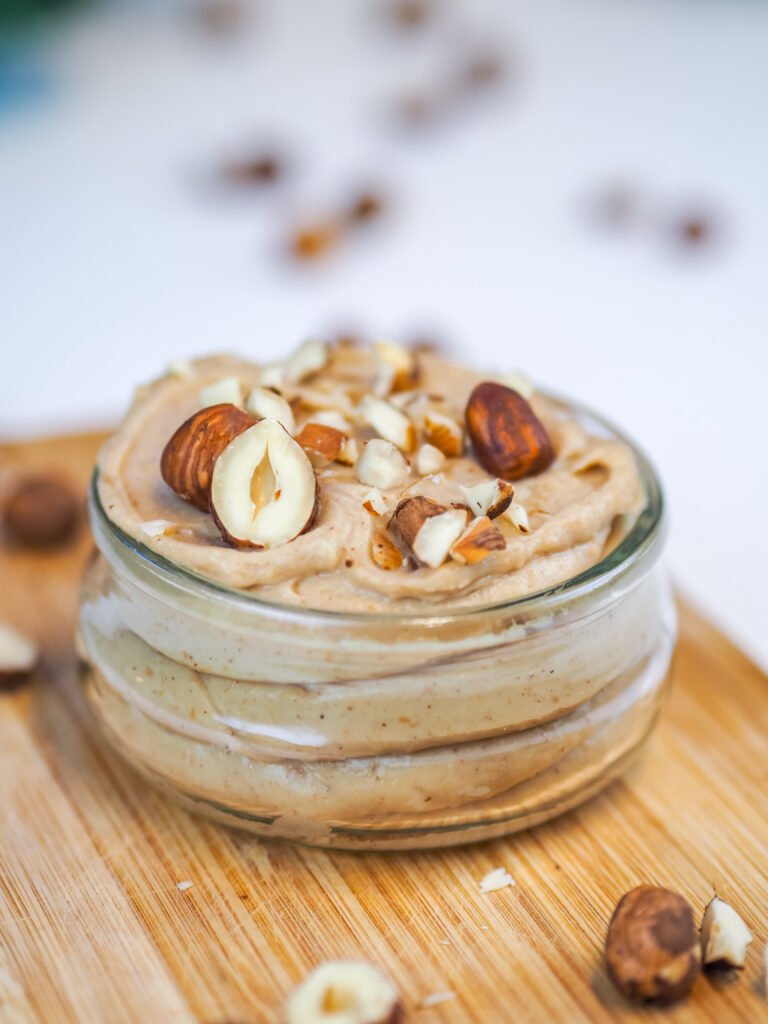 Crema pasticcera alla nocciola